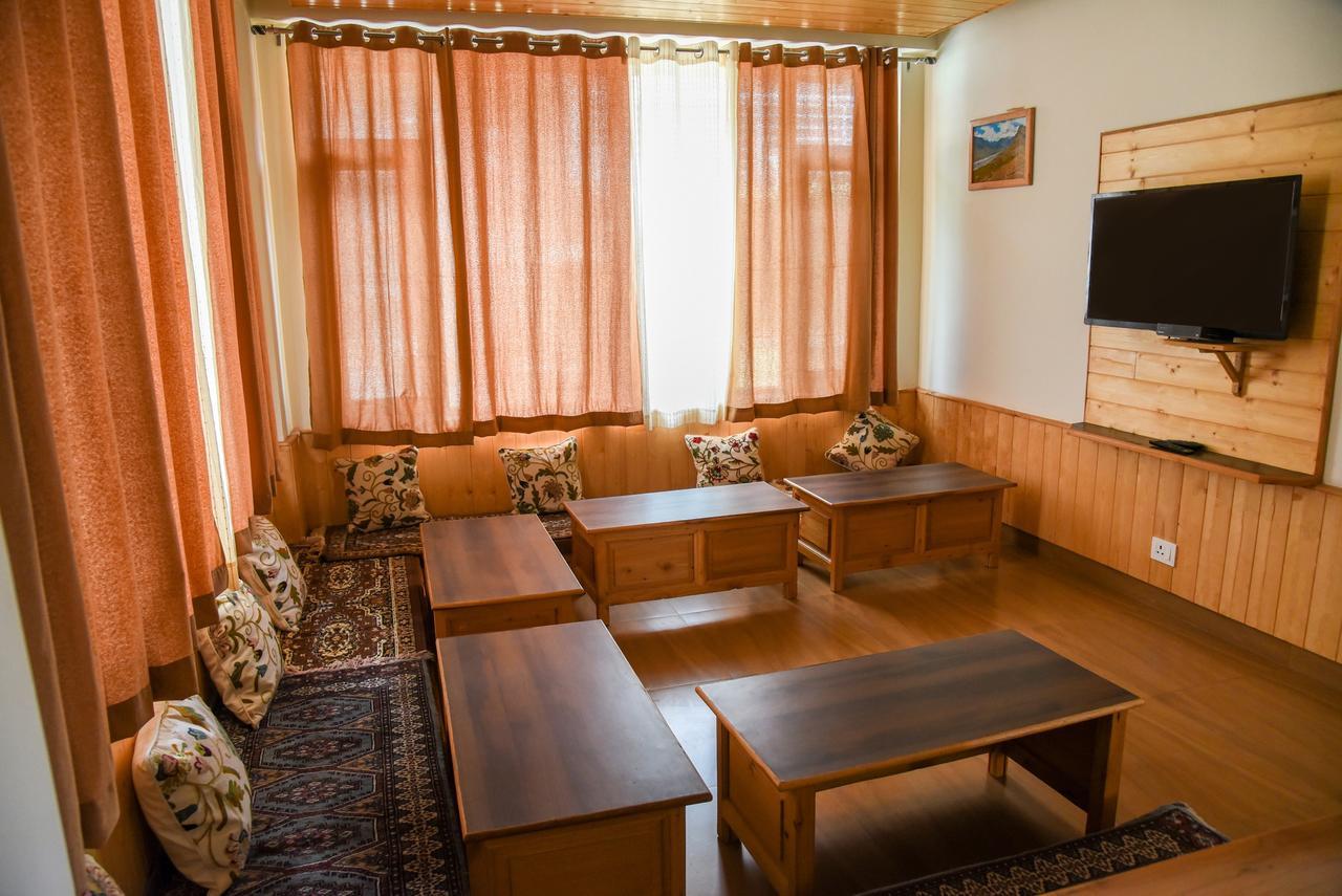 Oyo 13741 Rockwood Bnb Manali  Exterior photo